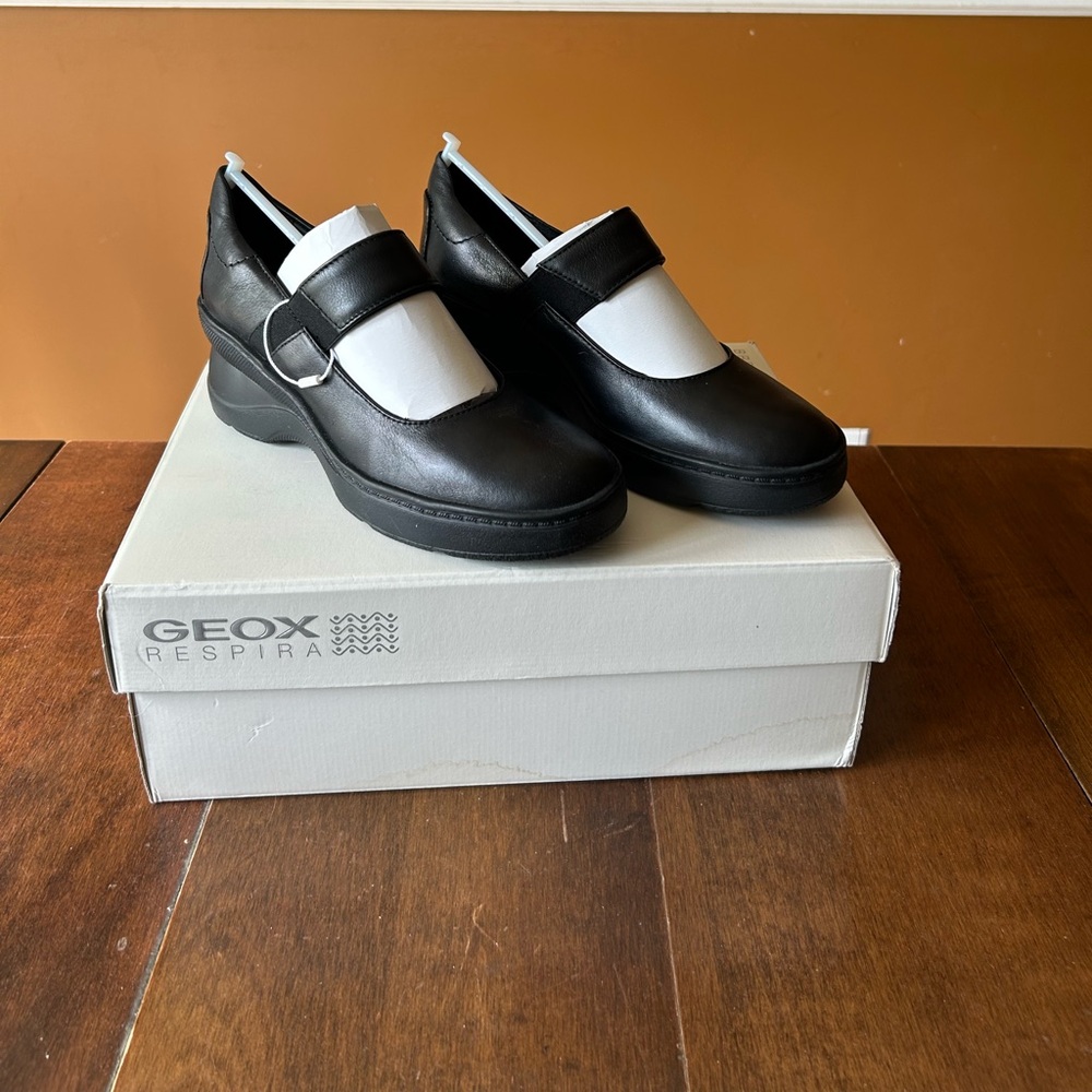 Geox Women Mary Jane Style Loafer